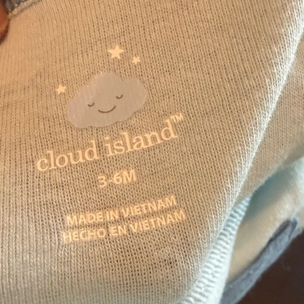 Bundle of 6 Baby Bodysuits Cloud Island brand and other  Blue and White  Set 3-9